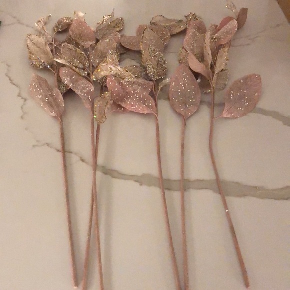 Balsam Hill Metallic Magnolia Leaf Picks - Picture 6 of 8